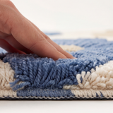 Bloomora – Sculpted Floral Accent Rug