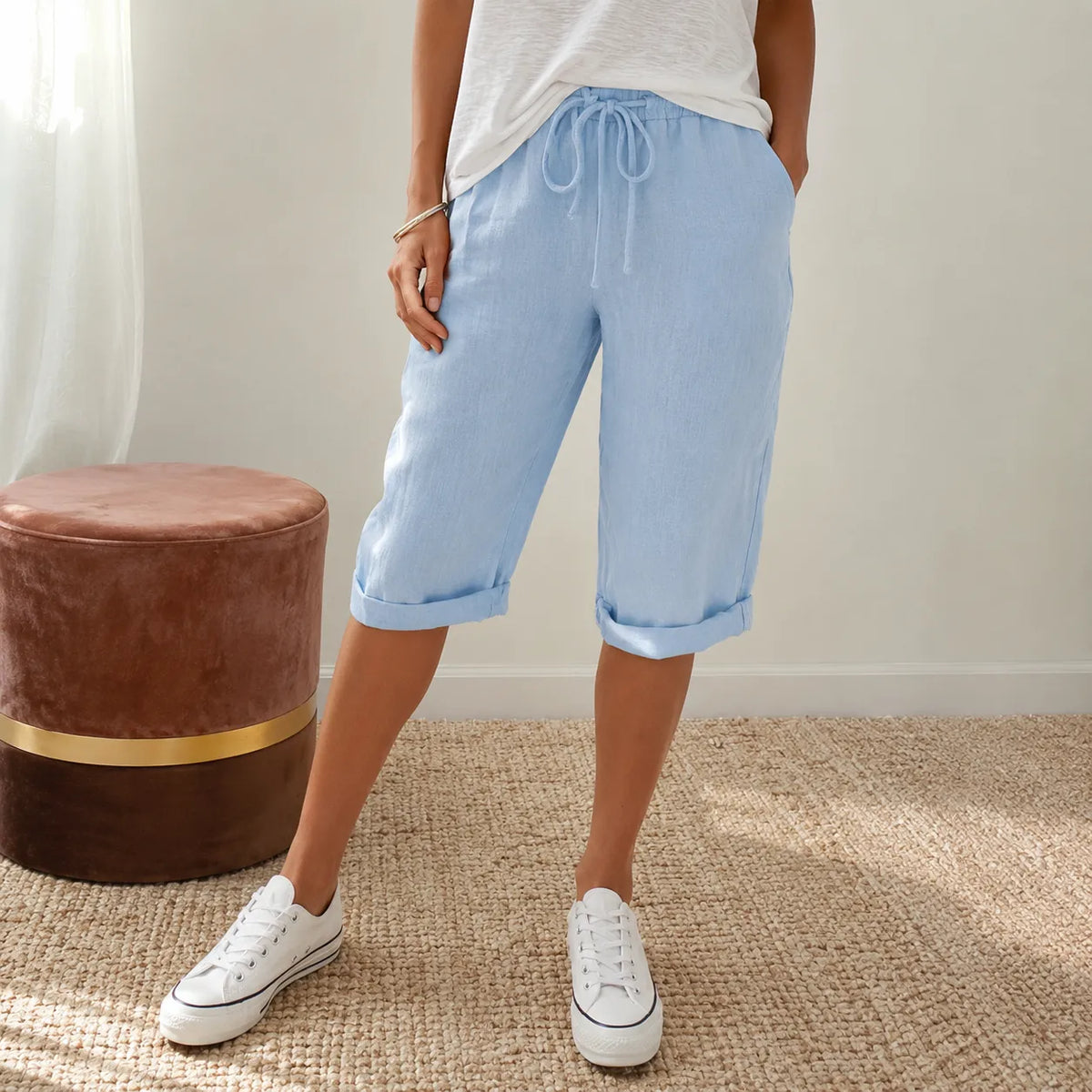 Sundara – Pull-on linen-look capri pants for women