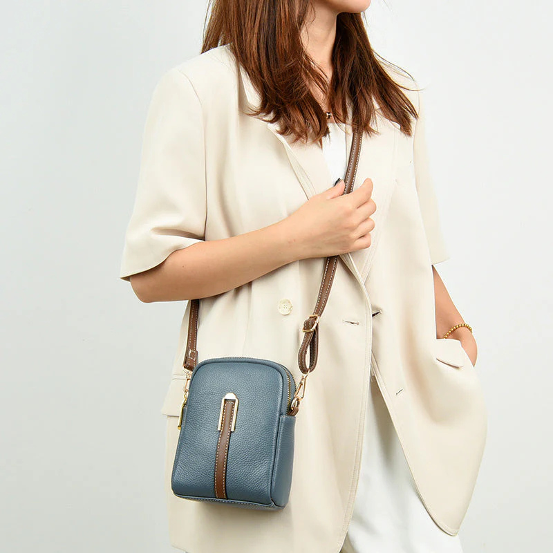 Velaya - Compact Lychee Grain Pouch