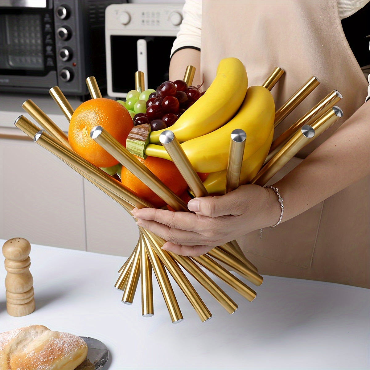 Nestelle – Elegant Stainless Steel Fruit Display Bowl