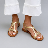 Wearbella – The Flat Sandal That Still Looks Elegant