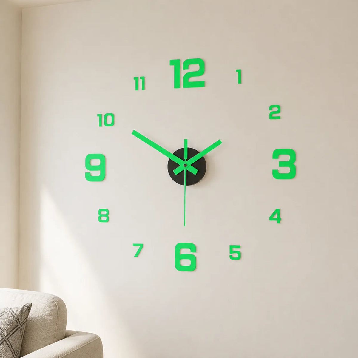 Halovana – Glow-in-the-Dark DIY Wall Clock, Frameless 3D Modern Home Decor