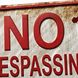 Hollerwood – Rustic No Trespassing Tin Sign for Porch Garage Garden