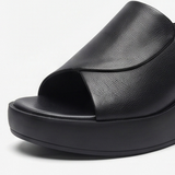 Luneva – Cushioned Wedge Sandals for Wide Feet