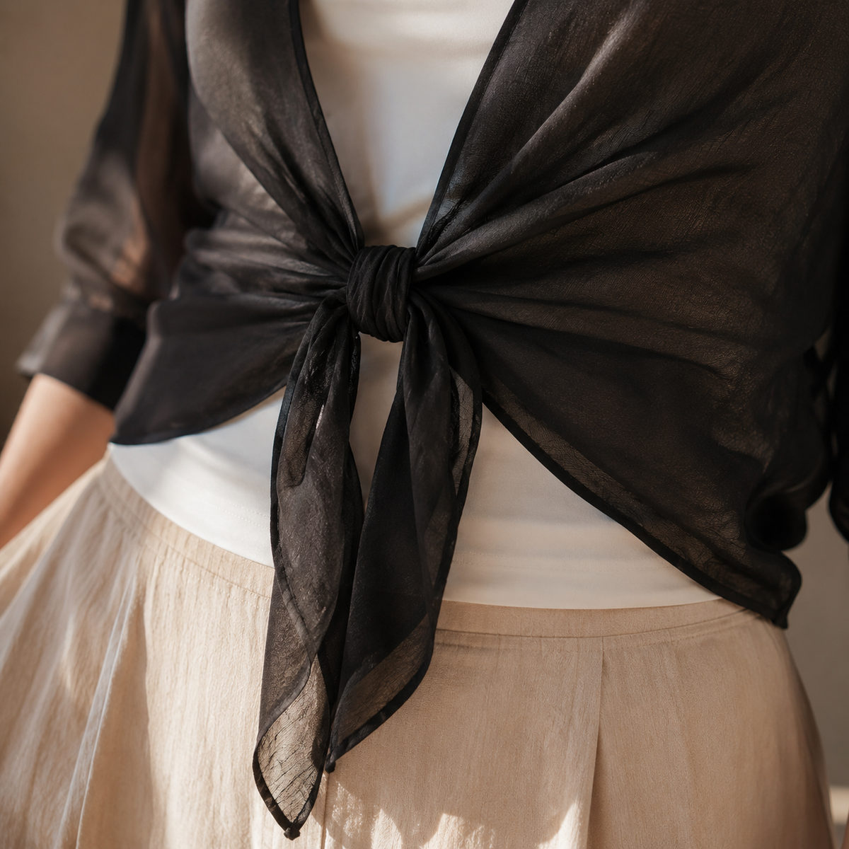 Veluna – Chiffon Tie-Front Top with Puff Sleeves