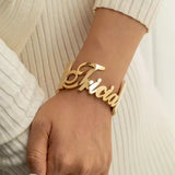 Aurelya – Personalized Name Bangle