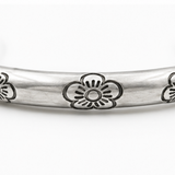 Florelle – Vintage Floral Silver Bangle with Open Cuff