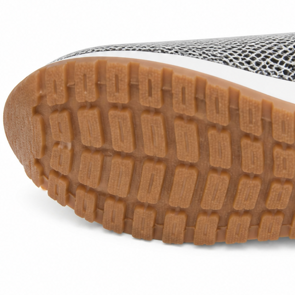 Wearbella – The Loafer That Doesn't Look Like Comfort Shoes