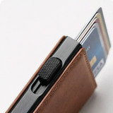 Vaultric - Slim Pop-Up Wallet with AirTag Pocket