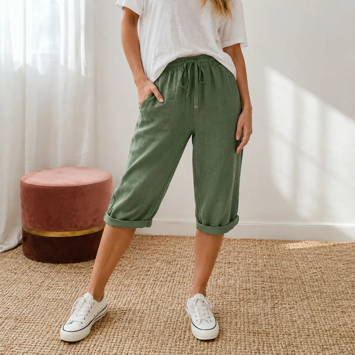 Sundara – Pull-on linen-look capri pants for women