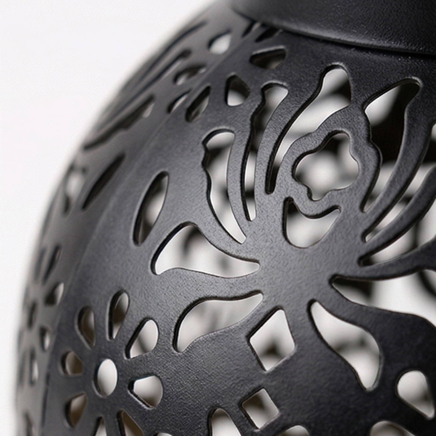 Lumivine – Solar Hanging Lantern with Floral Shadow Art