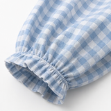Ruffleigh – Blouse With A Collar That Frames The Face