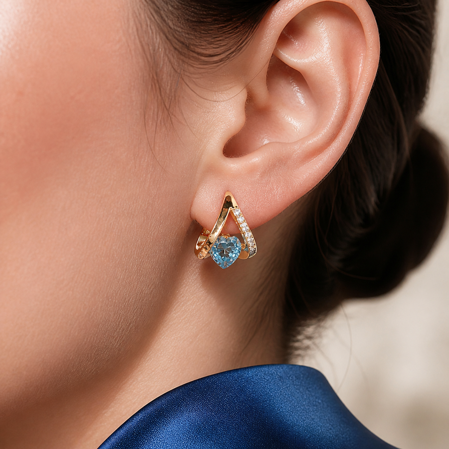 Lunavia – V-Frame Heart Earrings