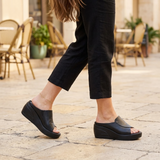 Luneva – Cushioned Wedge Sandals for Wide Feet