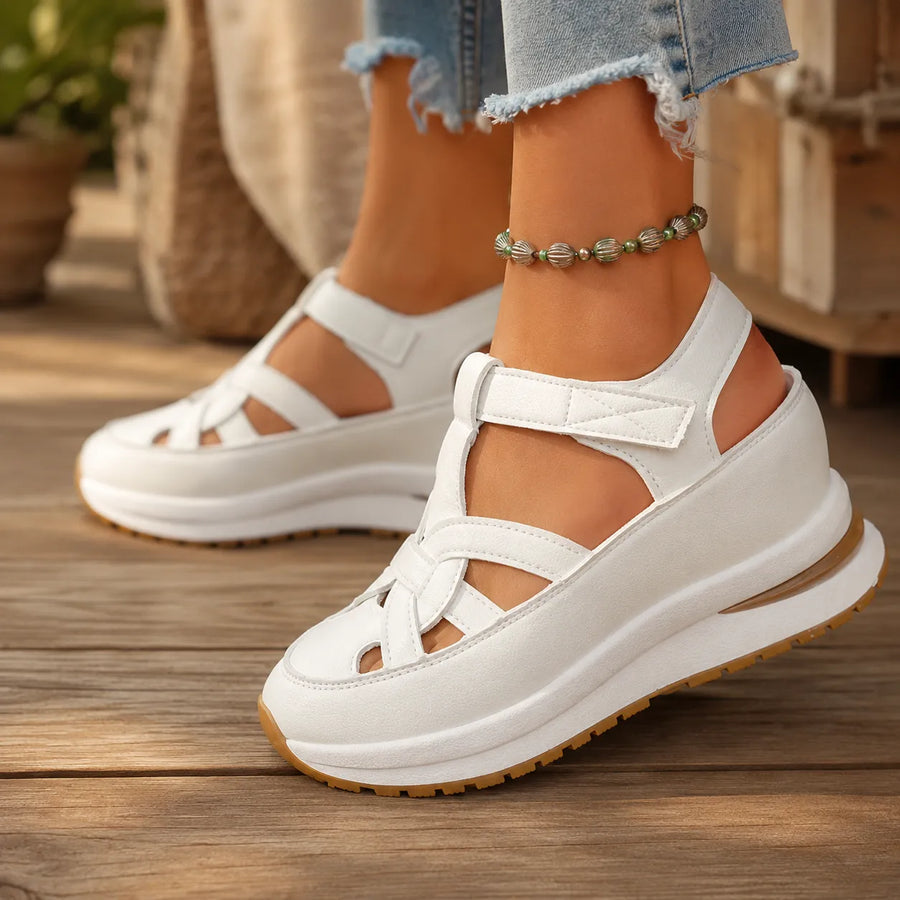 Velora – Cushioned Platform Sandals with Adjustable Strap for All-Day Comfort