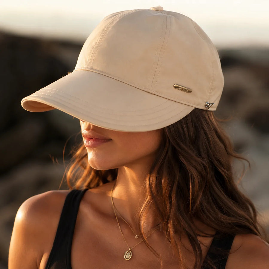 Solera – Wide-Brim Foldable Sun Hat with UPF 50+ Protection and Adjustable Back Strap