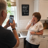 Mamacheek – Funny Kitchen Sign for Moms