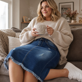 Veluna – Women's Curve-Flattering Frayed Hem Denim Skirt