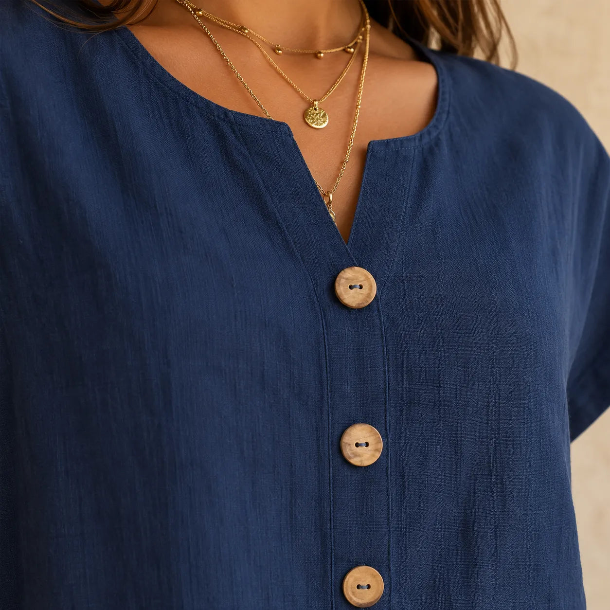 Lyneva – Linen-Look V-Neck Button Top for Women, Relaxed Casual Short-Sleeve Blouse