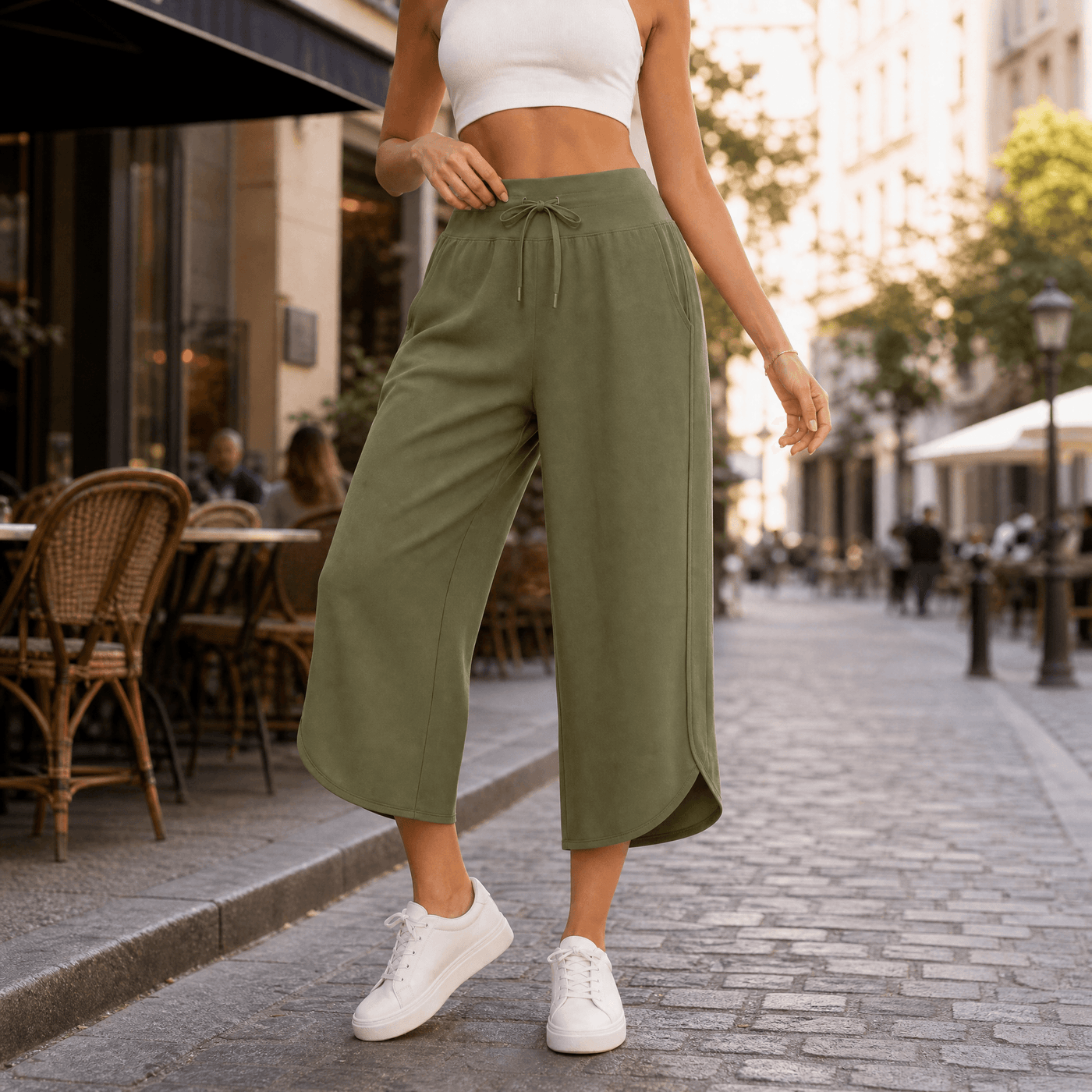 Lunavia – Women's Wide-Leg Tulip-Hem Capri Pants with Pockets