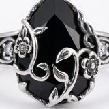 Noireva – Vintage Filigree Vine Ring