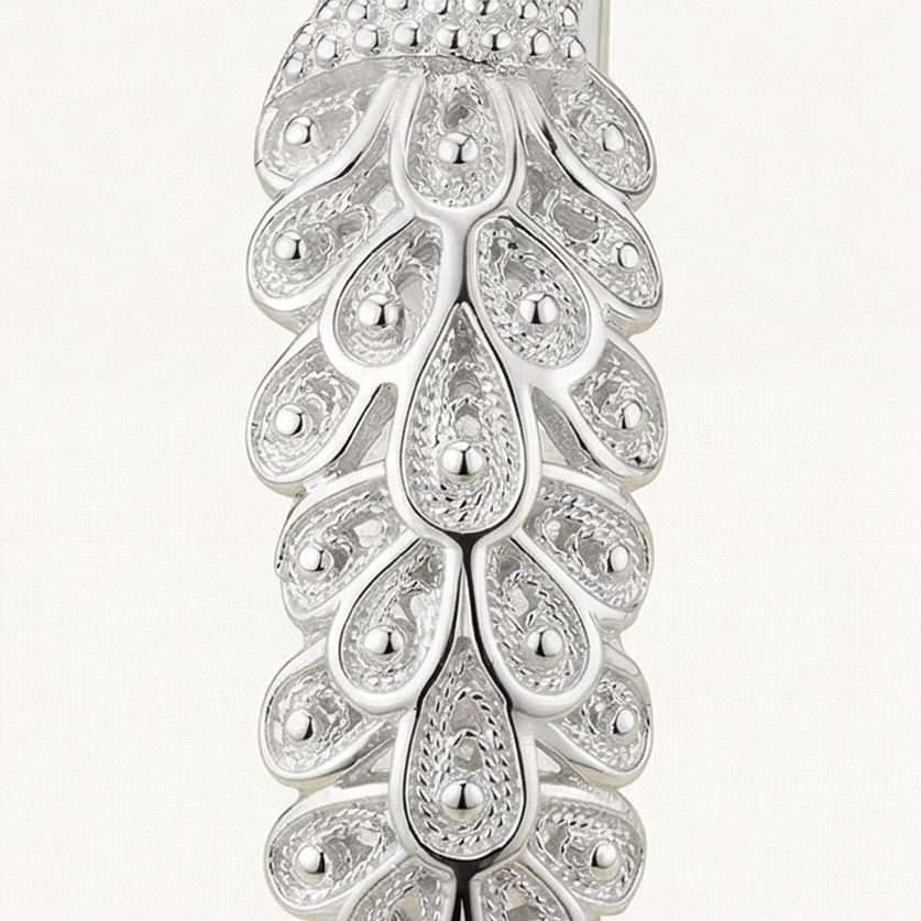 Pavora – Peacock Feather Cuff Bracelet