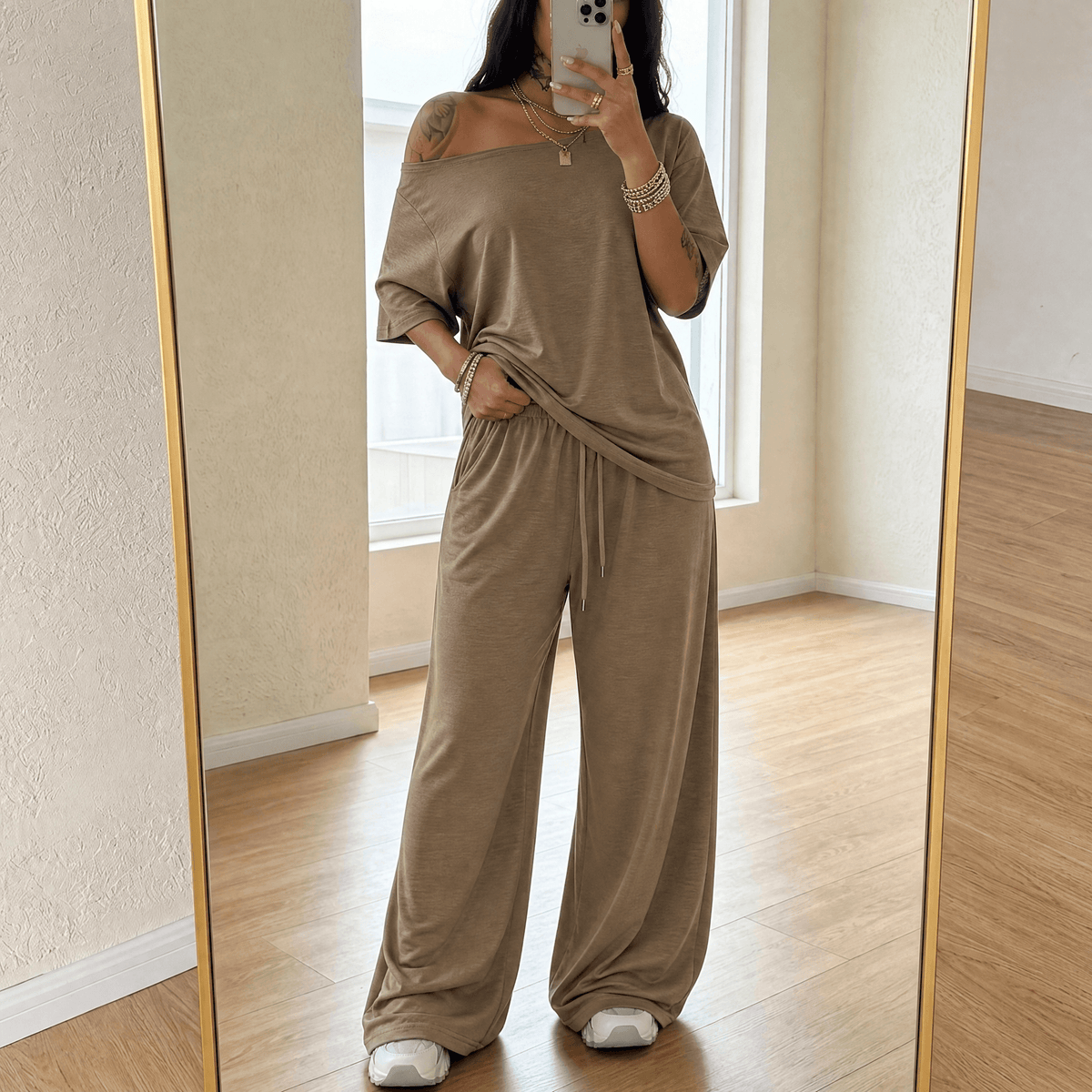 Solenya – Women's Off-Shoulder Two-Piece Set