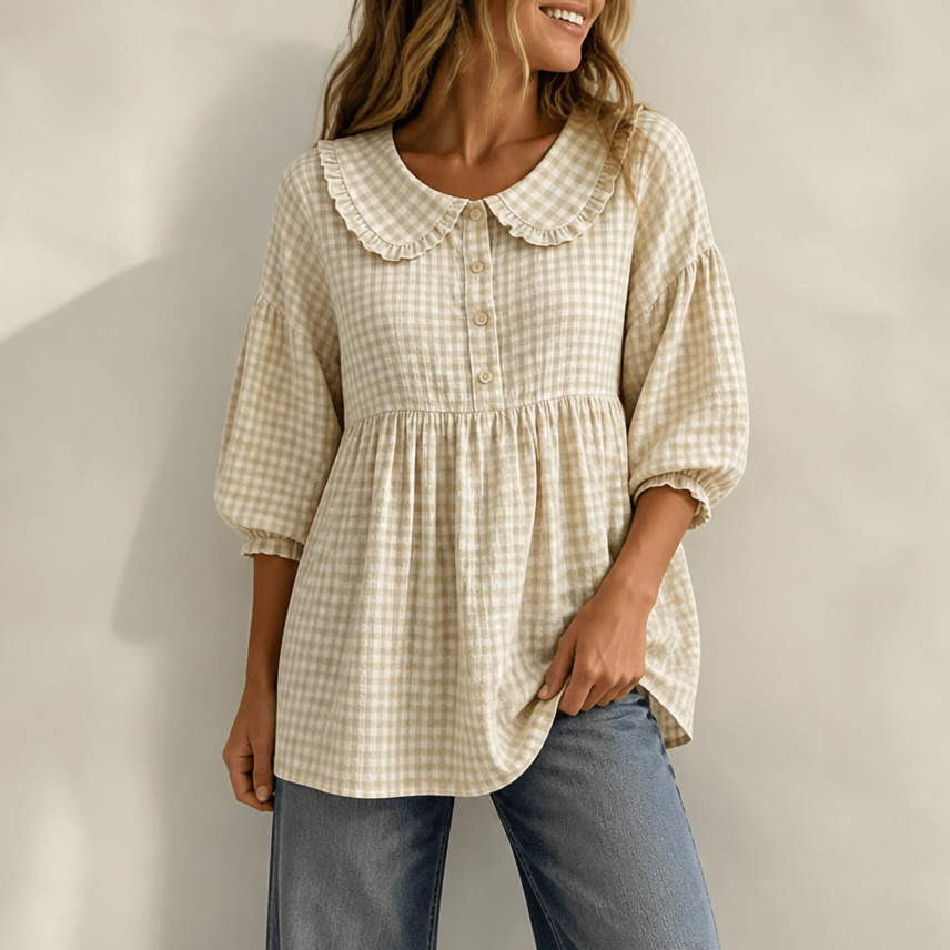 Ruffleigh – Blouse With A Collar That Frames The Face